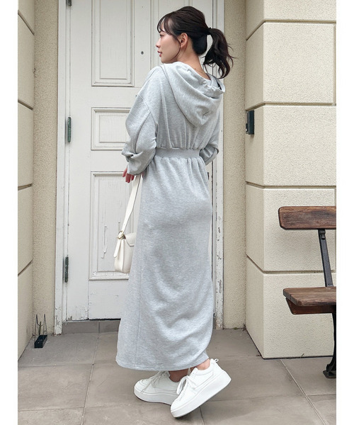 セール】サイドスリットロングパーカーワンピース（ワンピース）｜MIIA