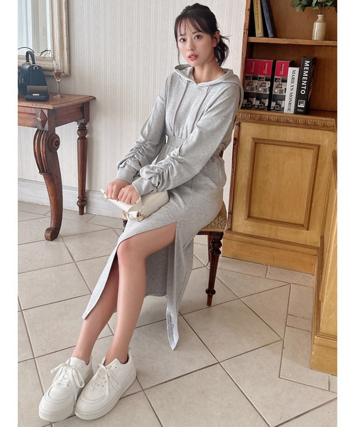 セール】サイドスリットロングパーカーワンピース（ワンピース）｜MIIA