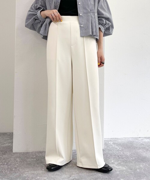 fredy emue（フレディエミュ）の「もちとろセミワイドイージーパンツ（その他パンツ・レディース・アイボリー/ブラック/チャコールグレー・38/36）」の19枚目の写真