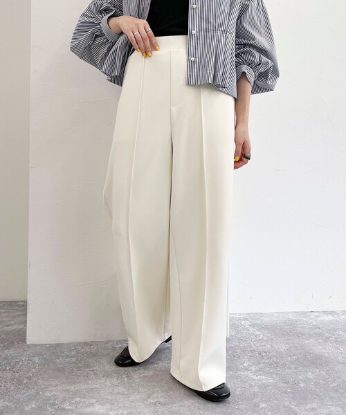 fredy emue（フレディエミュ）の「もちとろセミワイドイージーパンツ（その他パンツ・レディース・アイボリー/ブラック/チャコールグレー・38/36）」の20枚目の写真