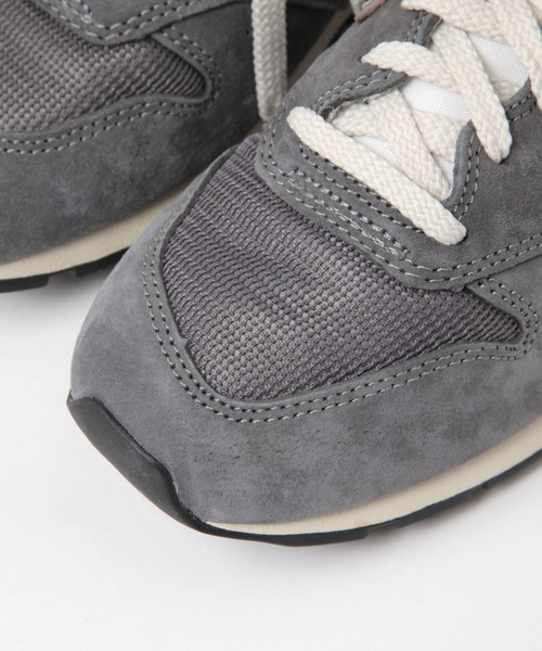 NEW BALANCE(ニューバランス)の「【new balance(ニューバランス)】996(WOMEN)(スニーカー・レディース・グレー/ブラック・MEDIUM/LARGE)」の14枚目の写真