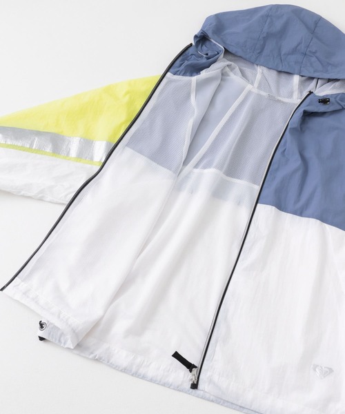 ROXY(ロキシー)の「ROXY JUMP HIGH METALLIC JACKET(ナイロンジャケット・レディース・ブルー/ブラック・MEDIUM)」の3枚目の写真