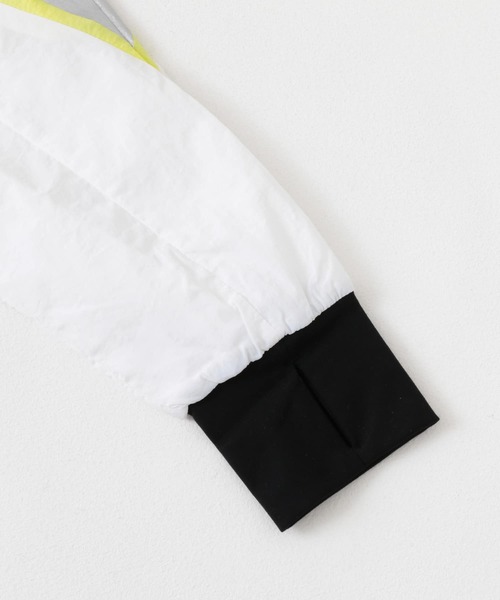 ROXY(ロキシー)の「ROXY JUMP HIGH METALLIC JACKET(ナイロンジャケット・レディース・ブルー/ブラック・MEDIUM)」の5枚目の写真