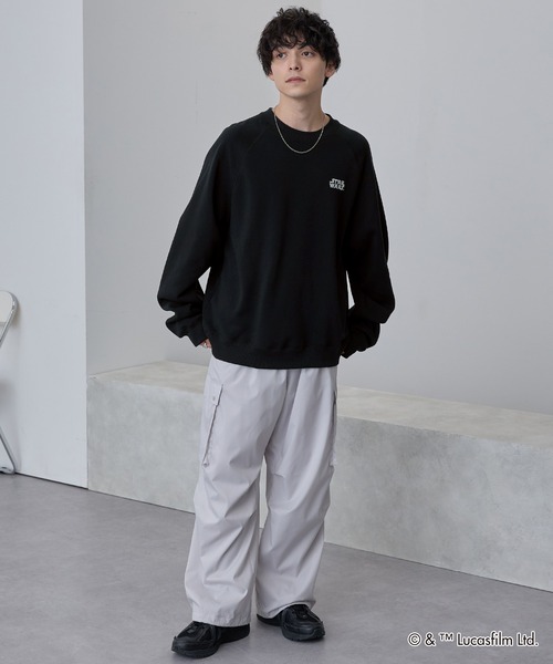 STAR WARS(スターウォーズ)の「STAR WARS/スターウォーズ 別注 ヴィンテージライクプリント オーバーサイズラグランスウェット(スウェット・レディース・グレー系/ブラック系/ブラック/アッシュグレー・L/M)」の6枚目の写真