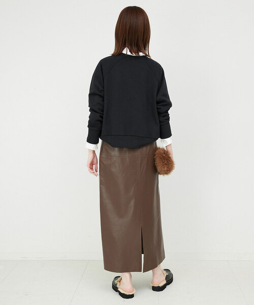 SLOBE IENA（スローブイエナ）の「ROCCABRUNA ロゴスウェット（スウェット・レディース・キャメル/ブラック/チャコールグレー・FREE）」の7枚目の写真