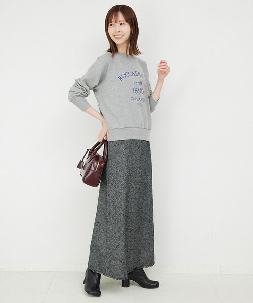 SLOBE IENA（スローブイエナ）の「ROCCABRUNA ロゴスウェット（スウェット・レディース・キャメル/ブラック/チャコールグレー・FREE）」の13枚目の写真