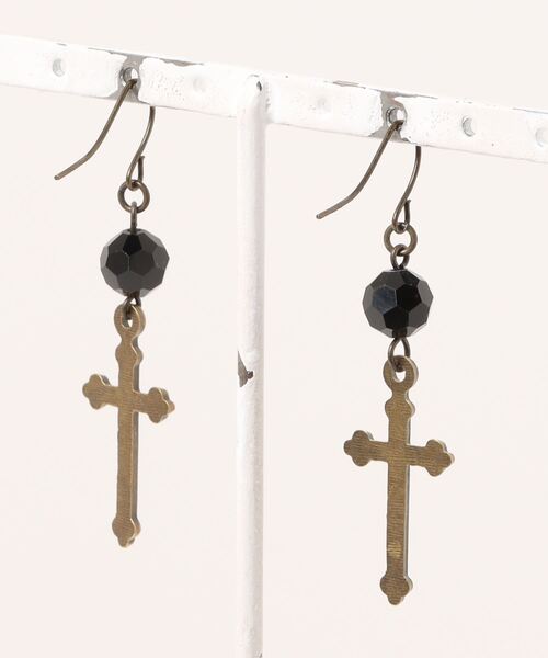 VIBGYOR(ヴィブジョー)の「【MUURABBTI】十字架アンティークピアス(MA)(ピアス(両耳用)・レディース・ブラック/レッド/その他・FREE)」の4枚目の写真