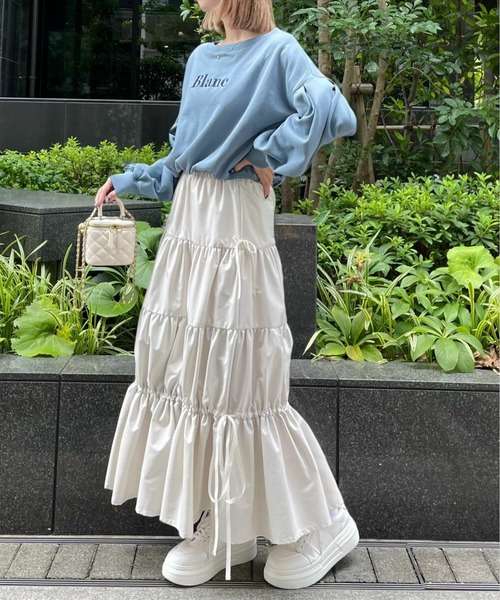 clear（クリア）の「ロゴ刺繍袖ボリュームデザインスウェット [スタイルアップ シンプル ふんわり]≪2024AW新作≫（スウェット・レディース・オフホワイト/チャコールグレー/ブルーグレー・F）」の9枚目の写真