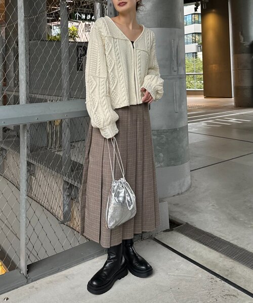 CIAOPANIC TYPY（チャオパニックティピー）の「【新色登場！】すっきり見えチェックプリーツイージースカート（スカート・レディース・グレー/ベージュ/ネイビー/オレンジ/イエロー/ブラウン/オフホワイト・MEDIUM/SMALL）」の14枚目の写真