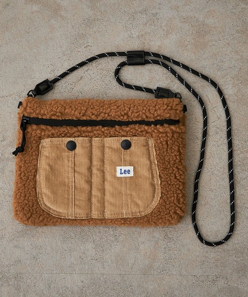 Lee(リー)の「Lee/リー ボアオーバーオールサコッシュ(ショルダーバッグ・レディース・アニマル/ブラック/ブラウン/バーガンディー・FREE)」の1枚目の写真