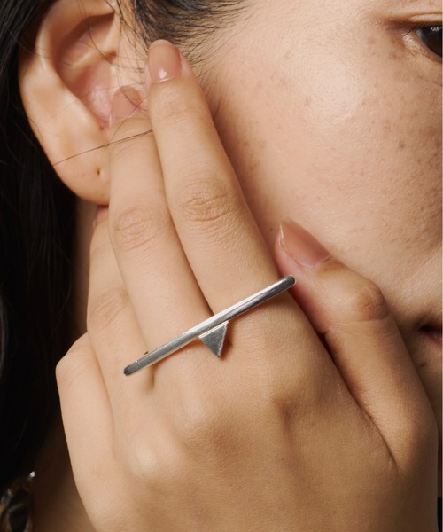 loni(ロニ)の「Triangle Double Ring(リング・レディース・シルバー/ゴールド・FREE)」の21枚目の写真