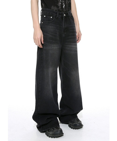 CORPUS TOKYO(コーパス トーキョー)の「ワイド バギー デニムパンツ(デニムパンツ・メンズ・ブラック/グレー・4/3/2/1)」の9枚目の写真