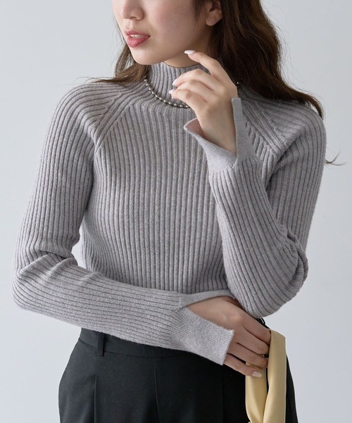 Petit fleur（プチフルール）の「・Petit Fleur ボトルネックリブニット（ニット/セーター・レディース・ブルー/チャコールグレー/オフホワイト/ライトグレー/ピンク/ブラック・FREE）」の4枚目の写真