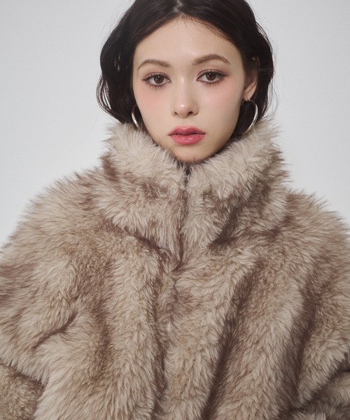 ベージュファーショートジャケット フェイクファー ショートジャケット（その他アウター）｜ENVYM