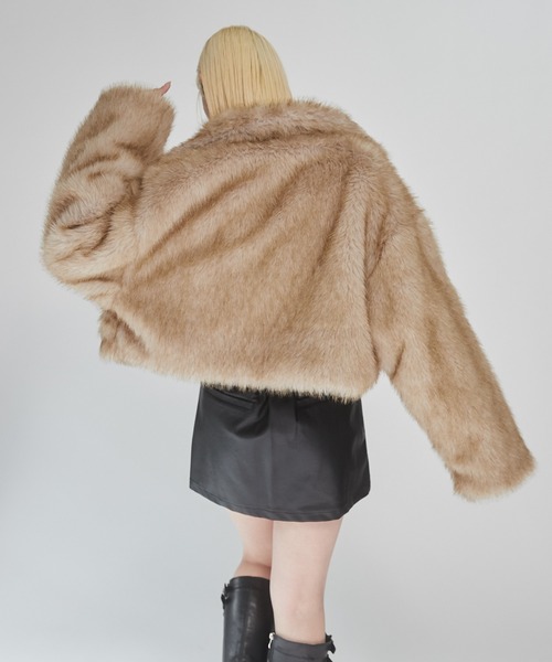 ENVYM(アンビー)の「フェイクファー ショートジャケット(その他アウター・レディース・ブラウン/マルチ/ベージュ・FREE)」の12枚目の写真