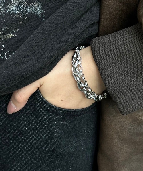 Anui（アニュイ）の「【UNISEX】Wチェーンブレスレット（ブレスレット・レディース・シルバー・FREE）」の2枚目の写真