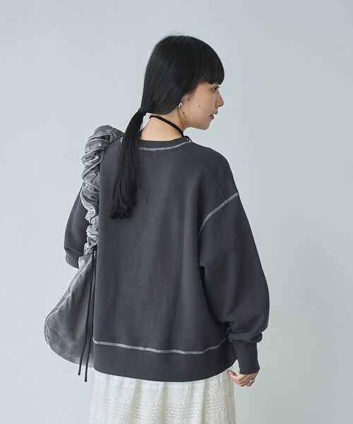 PENNEYS(ぺニーズ)の「Penneys(ぺニーズ)別注モチモチ裏起毛クルーネックスウェット(スウェット・レディース・ライトグレー/ダークグレー/オレンジ系その他/ケリーグリーン・M/L)」の6枚目の写真
