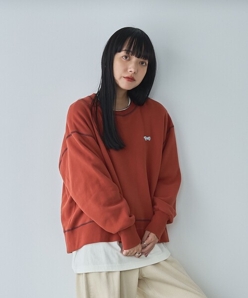 PENNEYS(ぺニーズ)の「Penneys(ぺニーズ)別注モチモチ裏起毛クルーネックスウェット(スウェット・レディース・ライトグレー/ダークグレー/オレンジ系その他/ケリーグリーン・M/L)」の12枚目の写真