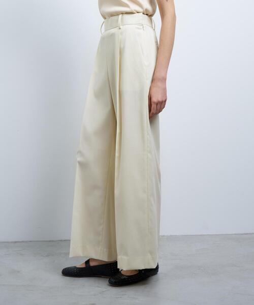 LANVIN en Bleu(ランバンオンブルー)の「ウールポリエステルタックワイドパンツ(その他パンツ・レディース・ネイビー/オフホワイト・38/36)」の6枚目の写真