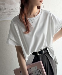 大人の女性を魅力的に引き立てる。袖口シアー切り替え 半袖 Tシャツ