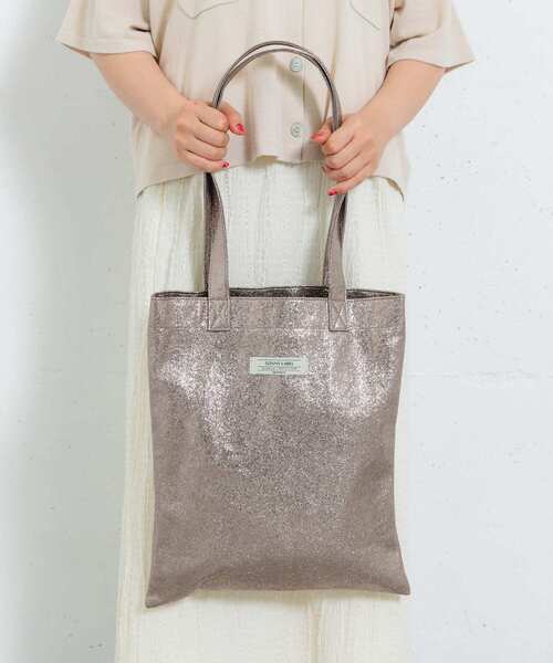 URBAN RESEARCH Sonny Label(アーバンリサーチサニーレーベル)の「メタリックトートバッグ(トートバッグ・レディース・ブラック/ゴールド/ベージュ・ONE)」の13枚目の写真