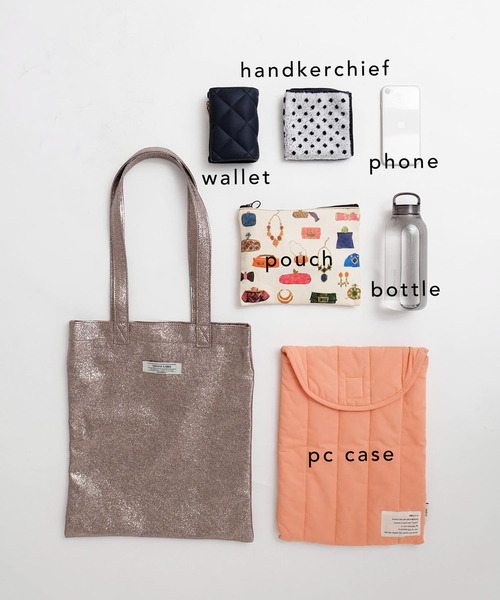 URBAN RESEARCH Sonny Label(アーバンリサーチサニーレーベル)の「メタリックトートバッグ(トートバッグ・レディース・ブラック/ゴールド/ベージュ・ONE)」の22枚目の写真