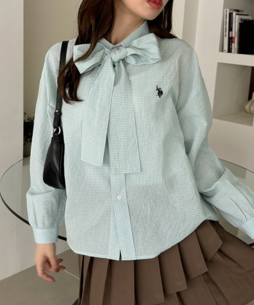 U.S. POLO ASSN.（ユーエスポロアッスン）の「Ada.別注 // U.S. POLO ASSN ボウタイ ショート丈 ボリュームスリーブ シャツブラウス チェック/無地（シャツ/ブラウス・レディース・ホワイト/ピンク/ブルー/ネイビー/ブラック/ブラウン/イエロー・FREE）」の8枚目の写真