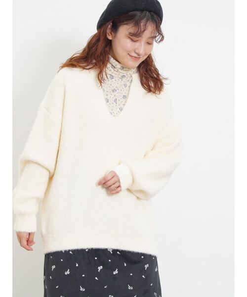 Samansa Mos2(サマンサ モスモス)の「◎シャギーキーネックニット(ニット/セーター・レディース・レッド/チャコールグレー/キナリ/イエロー/ブルー・F)」の6枚目の写真