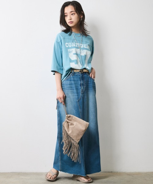 CHIC STYLE(シックスタイル)の「綿100%フットボールTシャツ<大きいサイズ有>シックスタイル(Tシャツ/カットソー・レディース・チャコール/サックスブルー・LL/3L/4L/5L/M/L)」の4枚目の写真