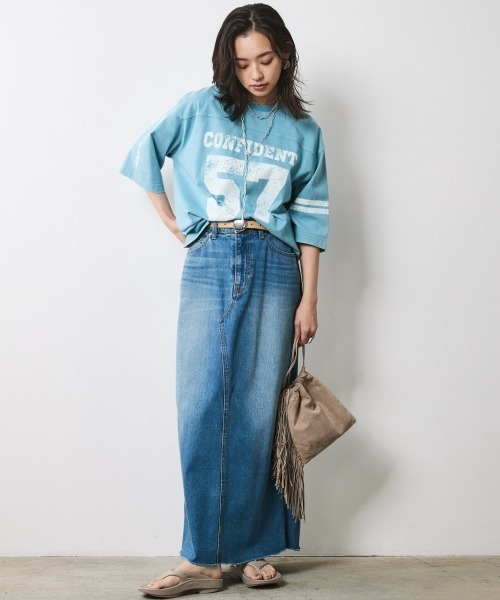 CHIC STYLE(シックスタイル)の「綿100%フットボールTシャツ<大きいサイズ有>シックスタイル(Tシャツ/カットソー・レディース・チャコール/サックスブルー・LL/3L/4L/5L/M/L)」の20枚目の写真