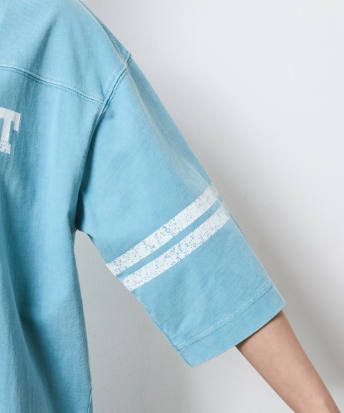 CHIC STYLE(シックスタイル)の「綿100%フットボールTシャツ<大きいサイズ有>シックスタイル(Tシャツ/カットソー・レディース・チャコール/サックスブルー・LL/3L/4L/5L/M/L)」の10枚目の写真