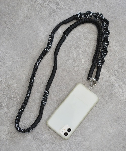 ALTROSE（アルトローズ）の「配色ロープストラップ スマホショルダー スマホストラップ ロープ ロープ編み（スマホグッズ・レディース・ブラック/グリーン/ピンク/ベージュ/ライトブルー/カーキ/ワインレッド/ピンク系その他/パープル/ブラック×ブラック/ブラウン・FREE）」の3枚目の写真