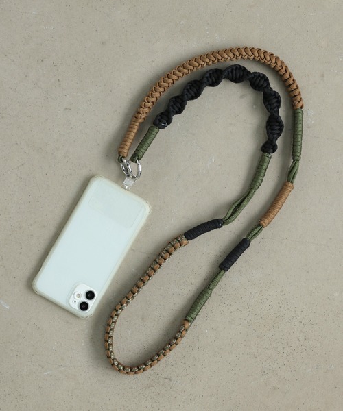 ALTROSE（アルトローズ）の「配色ロープストラップ スマホショルダー スマホストラップ ロープ ロープ編み（スマホグッズ・レディース・ブラック/グリーン/ピンク/ベージュ/ライトブルー/カーキ/ワインレッド/ピンク系その他/パープル/ブラック×ブラック/ブラウン・FREE）」の6枚目の写真