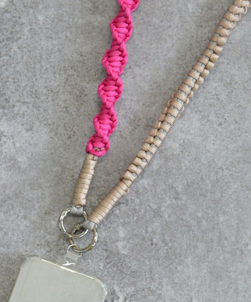 ALTROSE（アルトローズ）の「配色ロープストラップ スマホショルダー スマホストラップ ロープ ロープ編み（スマホグッズ・レディース・ブラック/グリーン/ピンク/ベージュ/ライトブルー/カーキ/ワインレッド/ピンク系その他/パープル/ブラック×ブラック/ブラウン・FREE）」の18枚目の写真