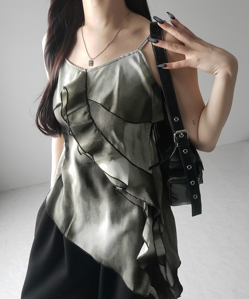 me+em select(ミームセレクト)の「タイダイサテンアシンメトリーフリルキャミソールビスチェ / tiedye satin asymmetry frill camisole bustier(キャミソール・レディース・ブラック・FREE)」の20枚目の写真