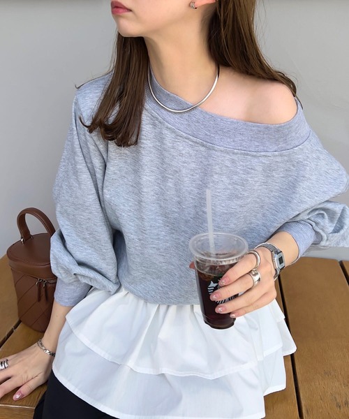 KOBE LETTUCE(コウベレタス)の「シャツレイヤード風オフショルスウェット(スウェット・レディース・アイボリー/ブラック/グレー・M)」の15枚目の写真