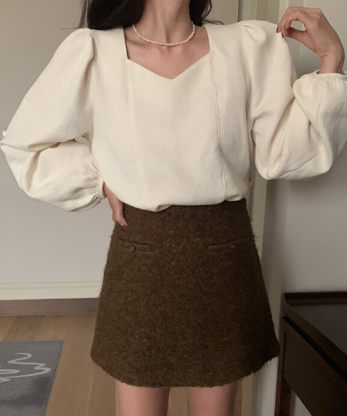 Teem Store(チームストア)の「バックシフォンリボン Vネックブラウス(シャツ/ブラウス・レディース・アイボリー/ブラック・L/M)」の6枚目の写真