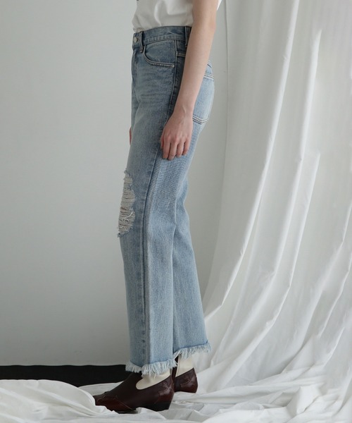 ROSE BUD（ローズバッド）の「(CREOLME)ダメージデニムパンツ（デニムパンツ・レディース・ブラック/ブルー・S/M）」の15枚目の写真