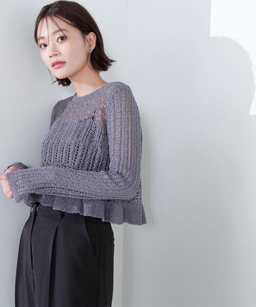 NATURAL BEAUTY BASIC（ナチュラルビューティーベーシック）の「◇【Oggi掲載】クロップドレースメッシュニット（ニット/セーター・レディース・レッド/チャコールグレー/オフホワイト・FREE）」の2枚目の写真