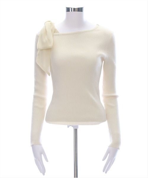 clear（クリア）の「肩リボンワンショルニットトップス[大人フェミニン スタイルアップ]（ニット/セーター・レディース・ブラック/ラベンダー/アイボリー・F）」の15枚目の写真