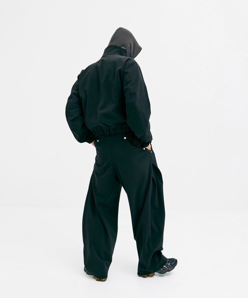 CONZ（コンズ）の「カーブレッグトラウザー ダブルクロス（スラックス・メンズ・ブラック/ダークグレー・1/2/3）」の5枚目の写真