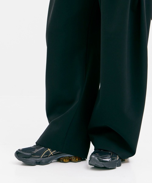 CONZ（コンズ）の「カーブレッグトラウザー ダブルクロス（スラックス・メンズ・ブラック/ダークグレー・1/2/3）」の14枚目の写真