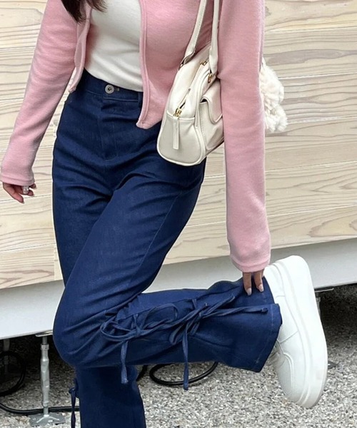 merrylatte(メリーラテ)の「サイドリボンデザインデニム(デニムパンツ・レディース・ブルー・M/S)」の1枚目の写真