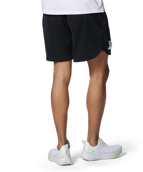 UNDER ARMOUR（アンダーアーマー）の「UAモチベート ショーツ（トレーニング/メンズ）（その他パンツ・メンズ・ブラック・L/XL/M/S/3XL/2XL）」の2枚目の写真