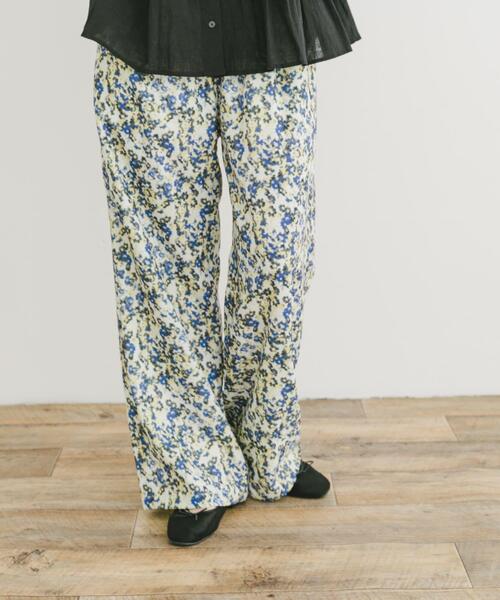 ITEMS URBANRESEARCH（アイテムズ アーバンリサーチ）の「イージーケアワイドパンツ（その他パンツ・レディース・ベージュ/ブラック/ホワイト系その他・FREE）」の9枚目の写真