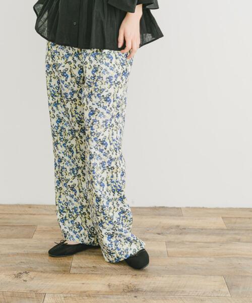 ITEMS URBANRESEARCH（アイテムズ アーバンリサーチ）の「イージーケアワイドパンツ（その他パンツ・レディース・ベージュ/ブラック/ホワイト系その他・FREE）」の12枚目の写真