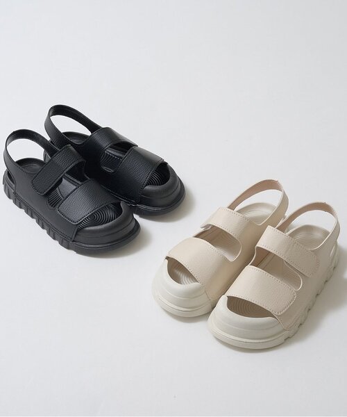 b・ROOM（ビールーム）の「フロントカバーで安心合皮サンダル（サンダル・キッズ・ブラック/アイボリー・M/L/LL/S/SS）」の6枚目の写真