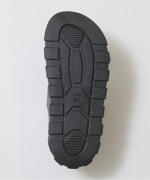 b・ROOM（ビールーム）の「フロントカバーで安心合皮サンダル（サンダル・キッズ・ブラック/アイボリー・M/L/LL/S/SS）」の13枚目の写真