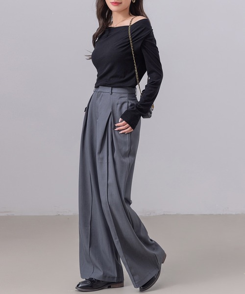 DAY CLOSET（デイ クローゼット）の「【大きいサイズ有/ふんわりシボ加工】長袖 4WAY ワンオフショル Vネック ドレープトップス レディース（Tシャツ/カットソー・レディース・ブラウン/ブラック/ホワイト/レッド・2XL/XL/M/S/L）」の16枚目の写真