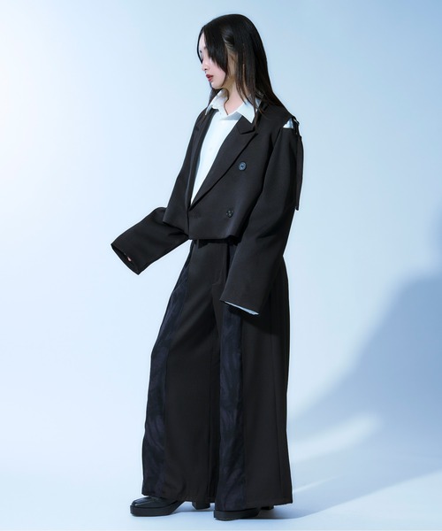 Ellno Loset ベルト付きショートジレ/セットアップ対応 Ellno Loset（エルノロゼット）の「ベルト付きショートジレ